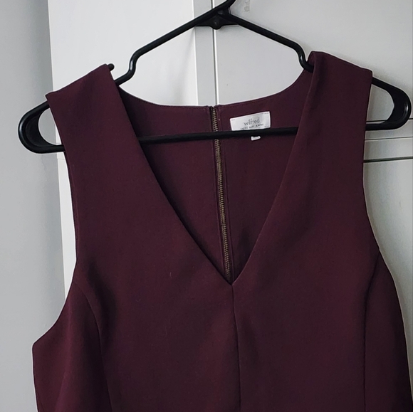 EUC Aritzia Wilfred Crepe Crop Top (L) - Picture 2 of 3